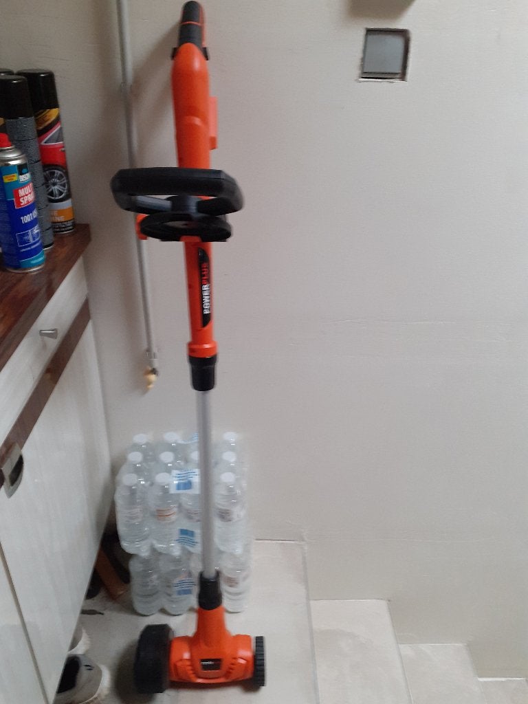DESHERBEUR Power Plus, Enlèvement, Comme neuf, Power plus