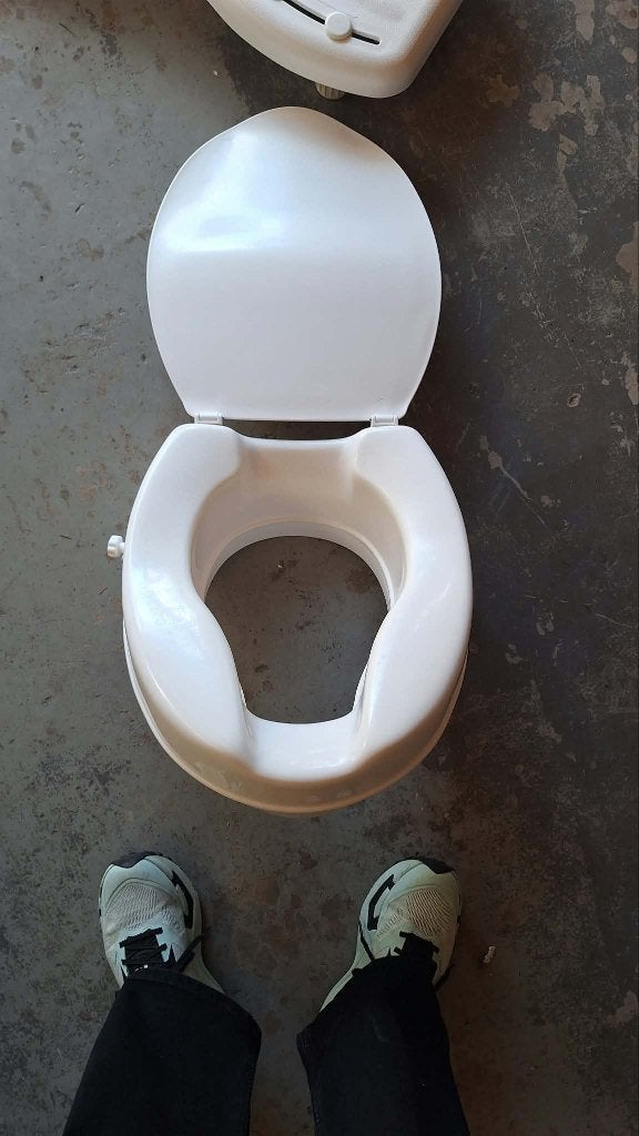 toiletverhoger, Diversen, Ophalen, Zo goed als nieuw