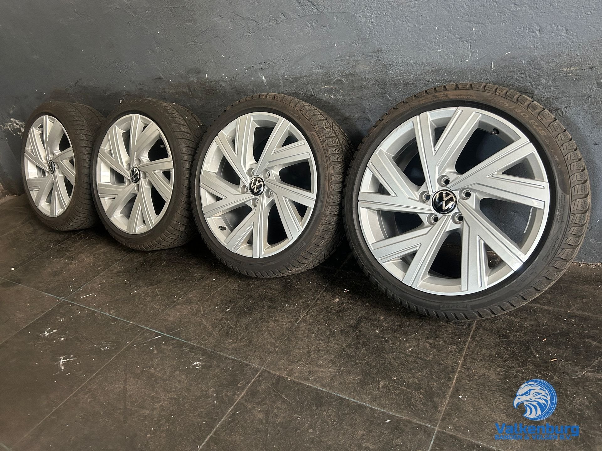7-8mm! Originele VW Golf 8 GTI 5H Bergamo 18 inch velgen 5x1, Auto-onderdelen, Banden en Velgen, 18 inch, Gebruikt, -, -