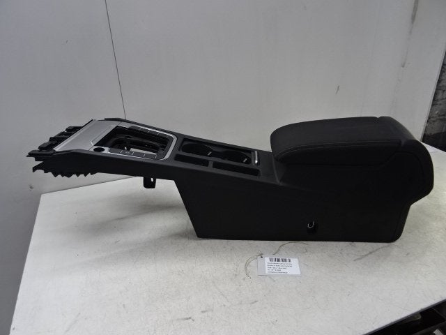 MIDDENCONSOLE Volkswagen Passat (3G2) (01-2014/-), Gebruikt, Volkswagen