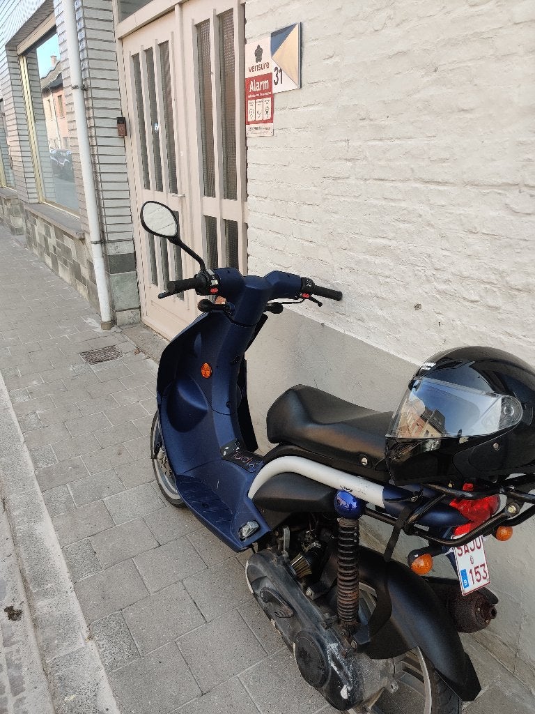 Peugeot ludix b klasse, Fietsen en Brommers, Ophalen, Gebruikt, Klasse B (45 km/u), Benzine