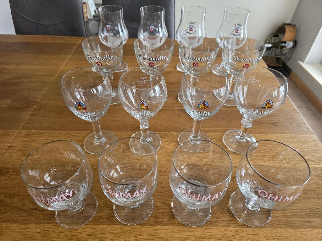Lot de 16 Verres à Bière Belges (Chimay, Karmeliet, etc), Collections, Enlèvement, Comme neuf, Verre à bière