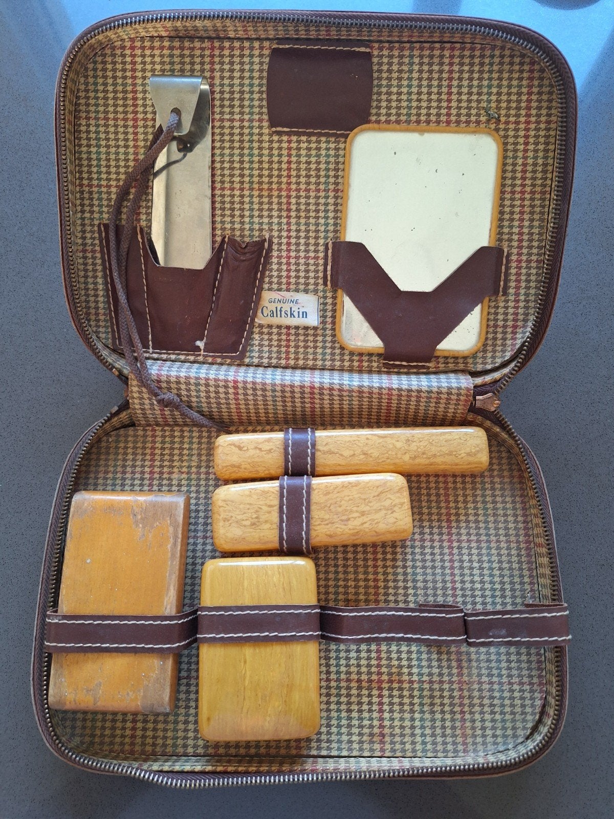 trousse de voyage vintage en cuir, Antiquités & Art, Enlèvement ou Envoi