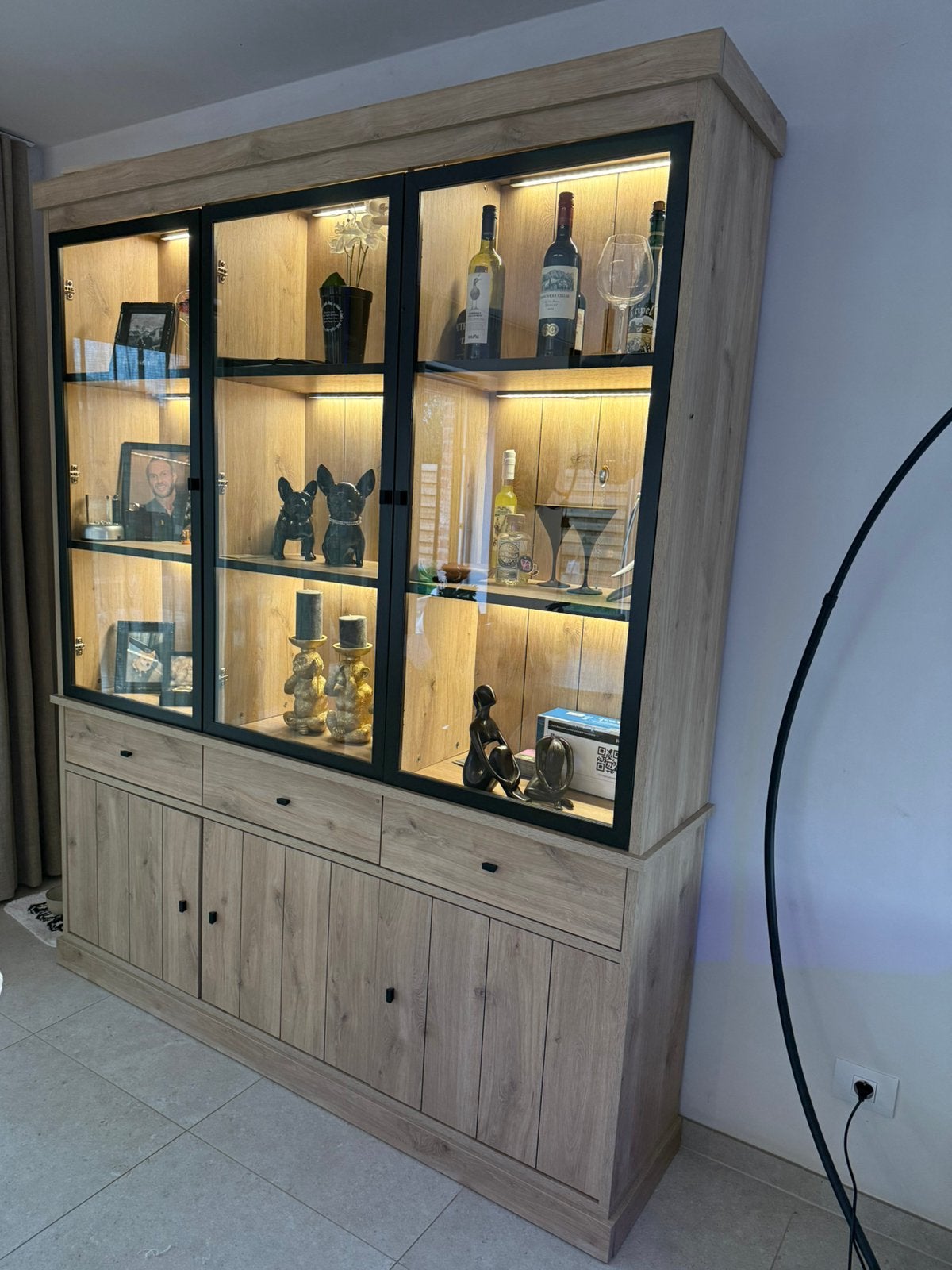 vitrine kast met licht, Huis en Inrichting, Ophalen, Zo goed als nieuw