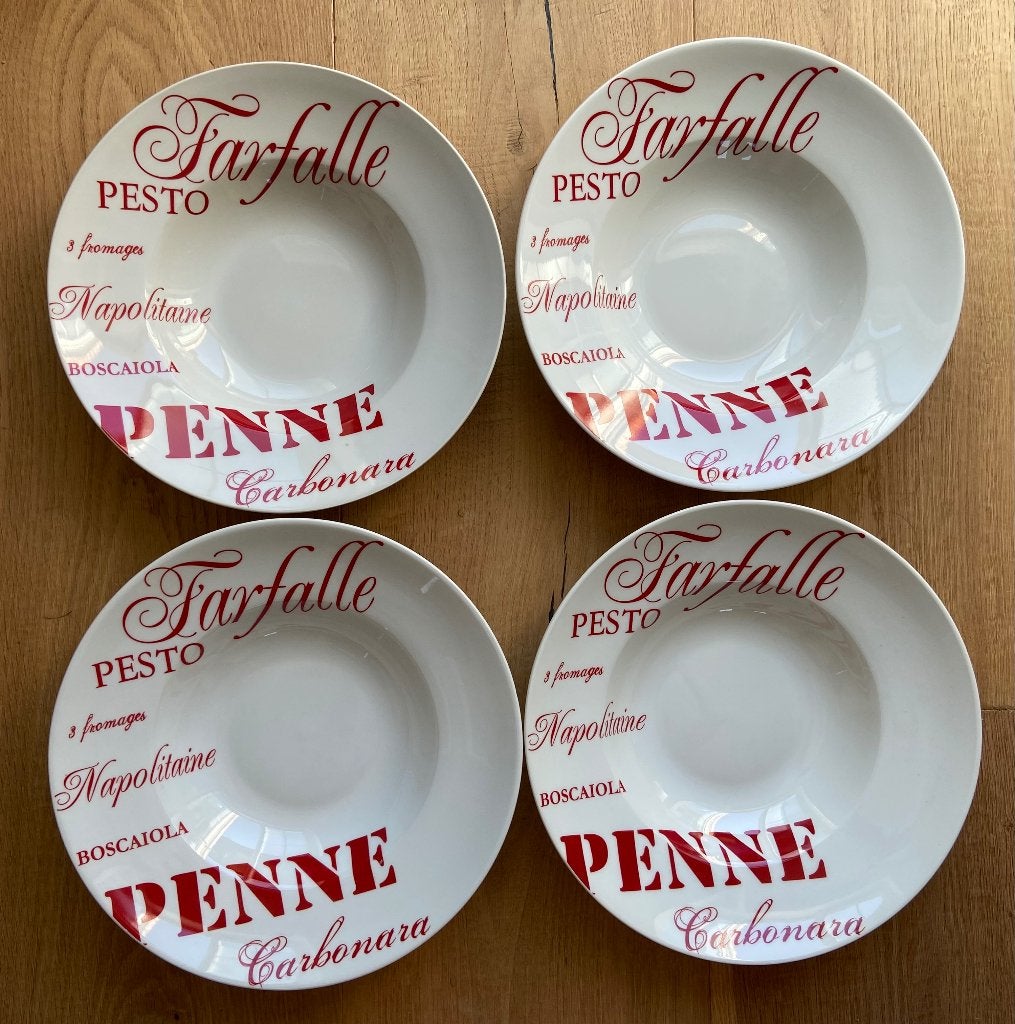 4 assiettes creuses en porcelaine blanche Maison du Monde, Maison & Meubles, Cuisine | Vaisselle, Assiettes(s), Comme neuf, Enlèvement