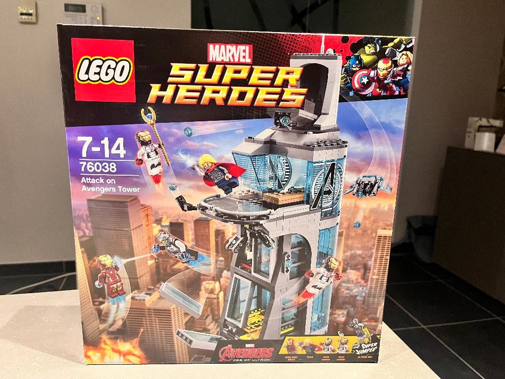 76038 LEGO Age of Ultron Attack on Avengers Tower, Ophalen, Marvel, Lego, Nieuw
