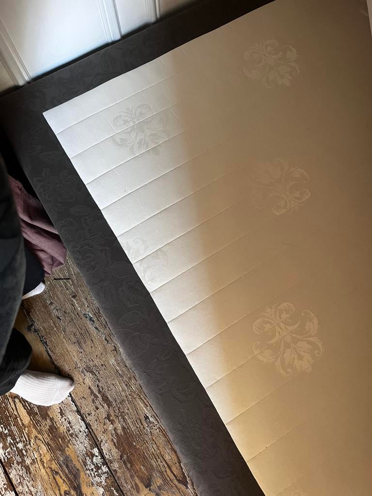 Mooie donkerbruine antieke boxspring 120x200cm, Huis en Inrichting, Slaapkamer | Boxsprings, Zo goed als nieuw, Ophalen