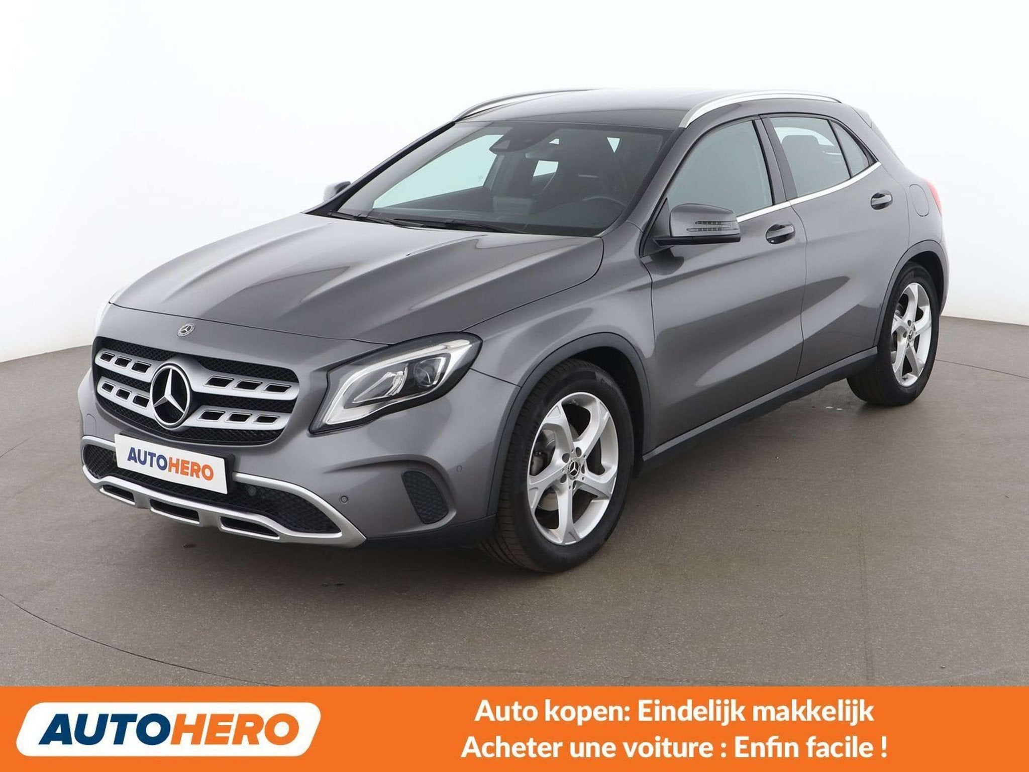 Mercedes-Benz GLA 180 GLA 180 Urban (automatique), Autos, Mercedes-Benz, Argent ou Gris, Achat, Euro 6, Interruption de démarrage