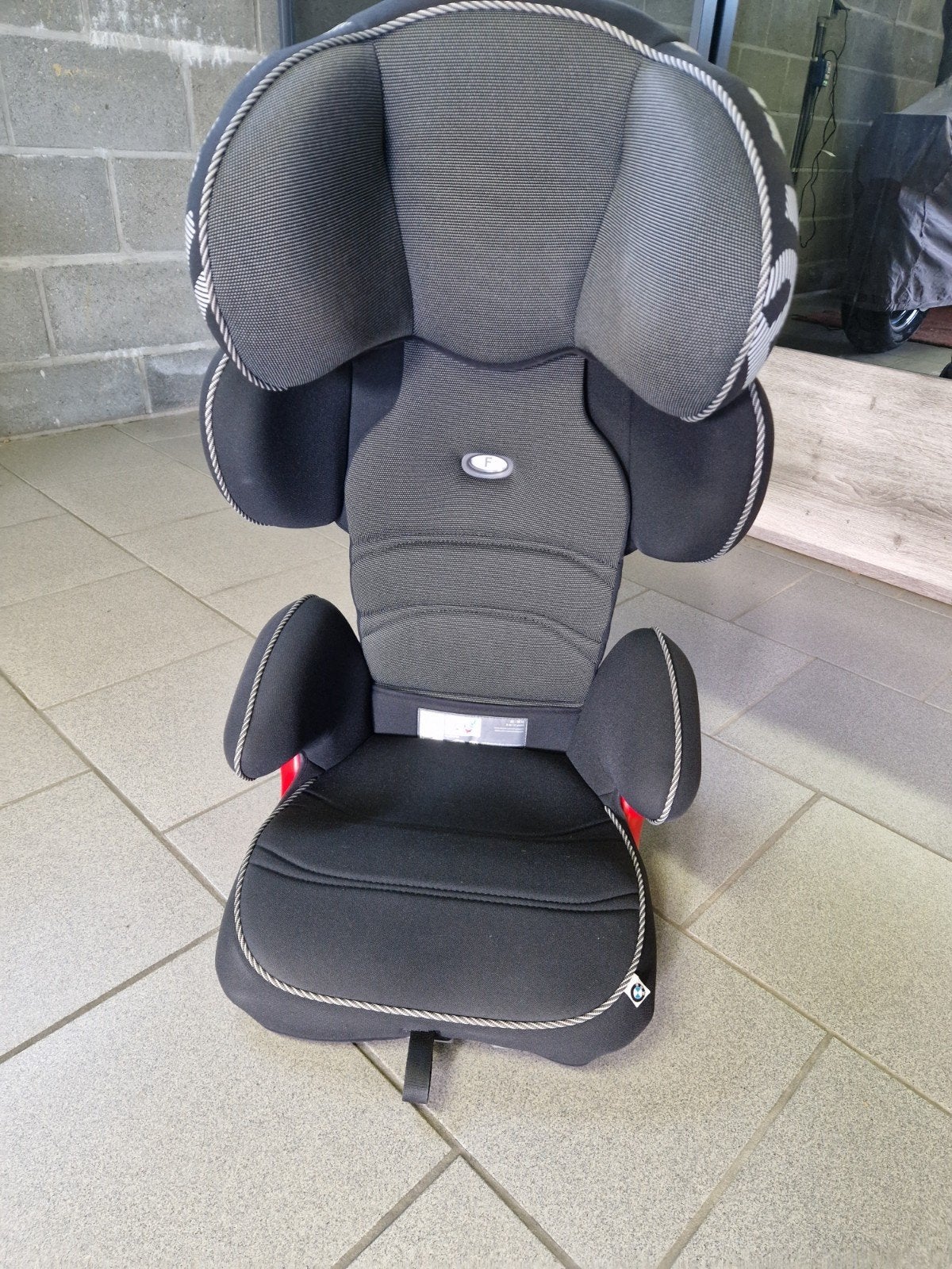 BMW Junior Seat Autostoel Groep 2/3 met Isofix, Afneembare rugleuning, Zo goed als nieuw, 9 t/m 36 kg, Isofix