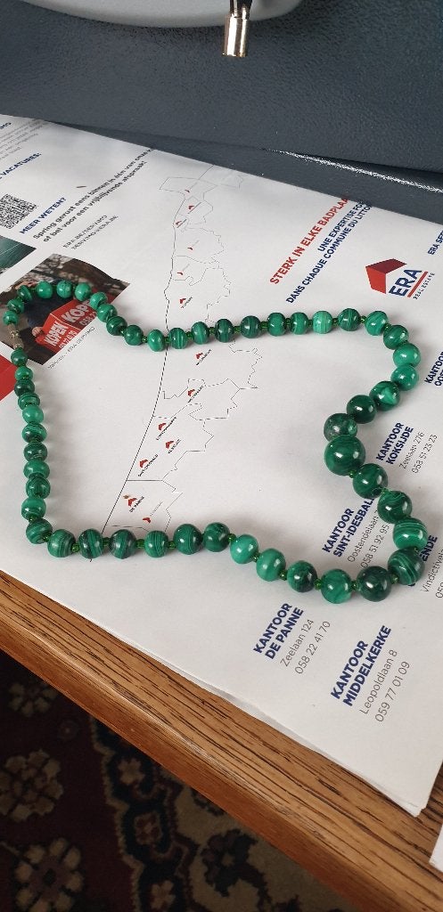 malachiet kralenketting, Handtassen en Accessoires, Kettingen, Ophalen, Zo goed als nieuw, Groen, Steen of Mineraal