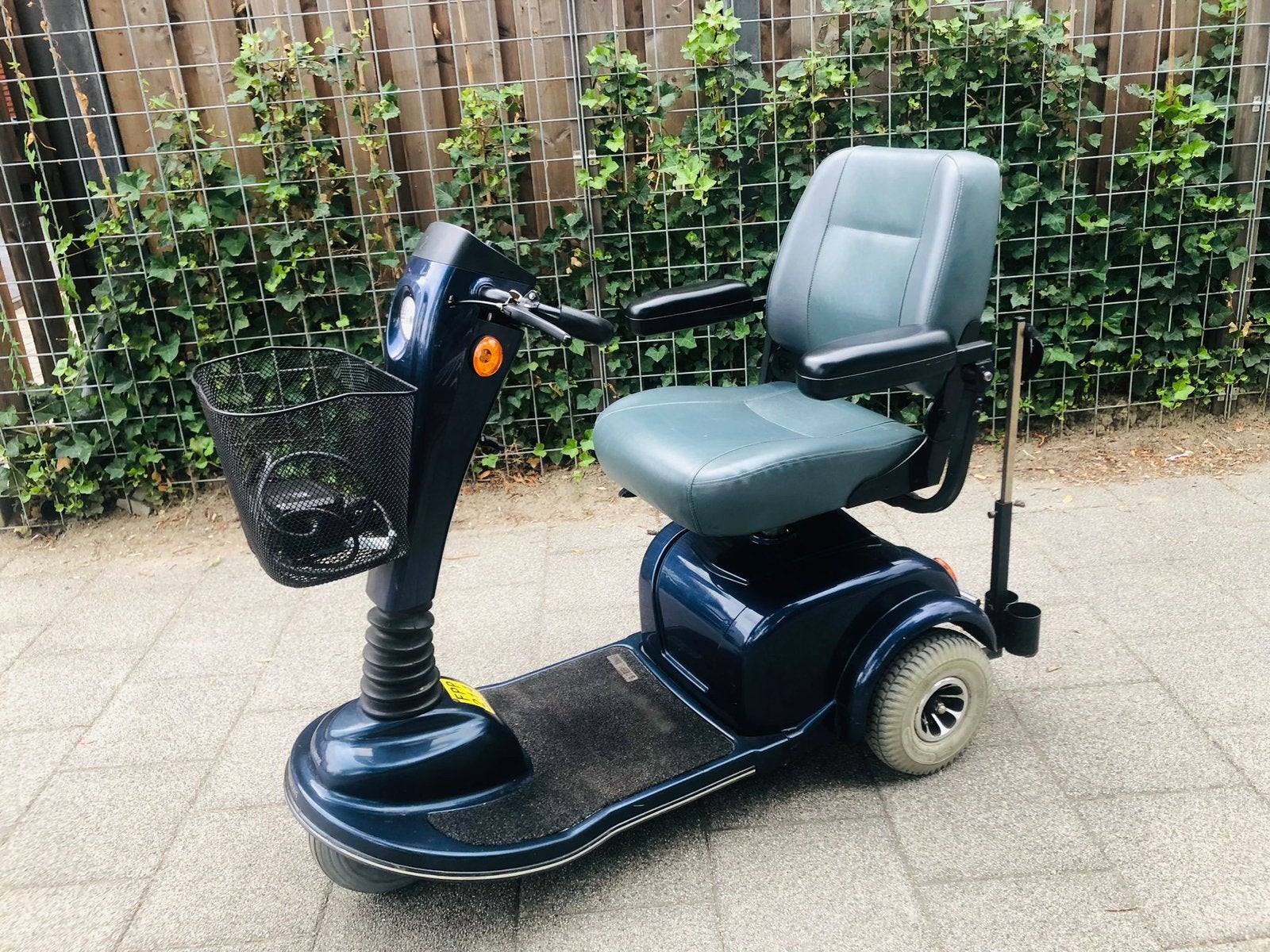 Prachtige diverse scootmobiel in NIEUW STAAT., Diversen, Ophalen, Zo goed als nieuw