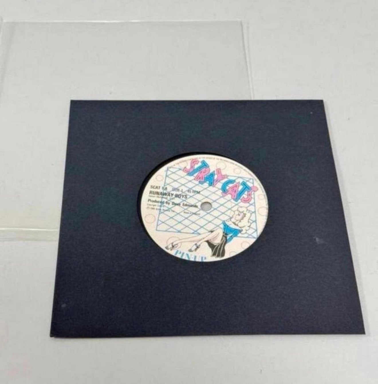 STRAY CATS Runaway Boys 7" Vinyl UK 1980 SCAT 1 Brian Setzer, Ophalen of Verzenden, Zo goed als nieuw, 7 inch, Rock en Metal