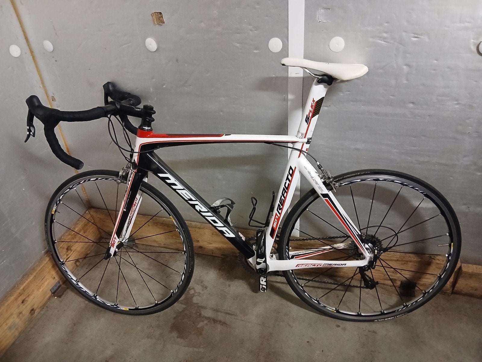 Merida fiets met resevewielen., 28 inch, Gebruikt, Carbon, Meer dan 20 versnellingen