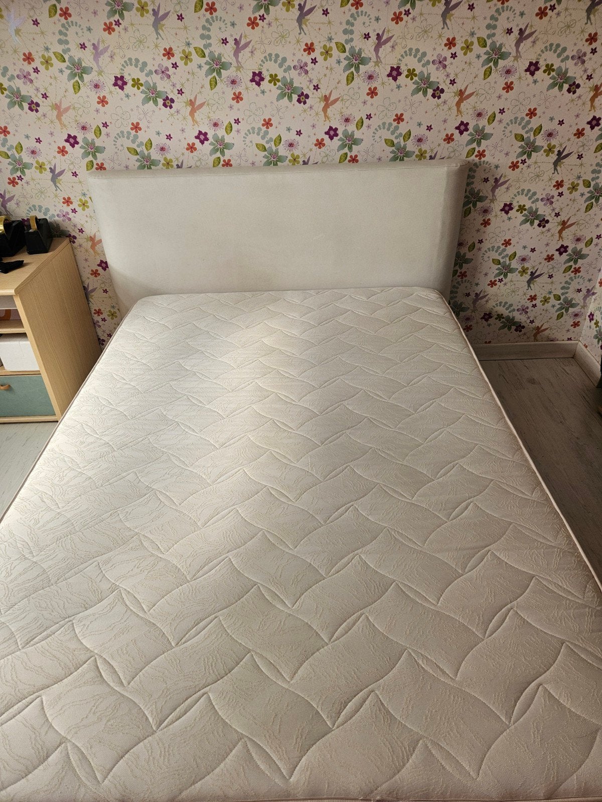 Boxspring met matras, Ophalen, Gebruikt, Wit, Twijfelaar