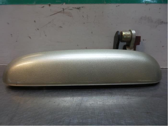 Poignée portière 4portes avant gauche d'un Toyota Yaris Ve, -, Toyota, Utilisé, -