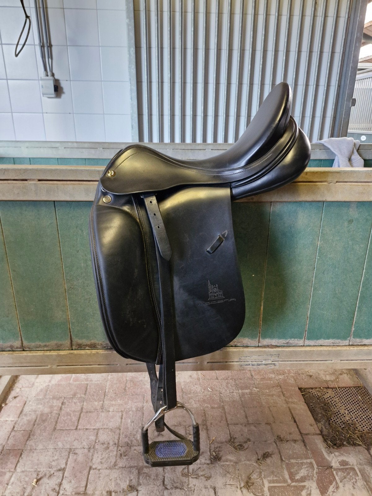 Dressuurzadel prestige modena 17inch, Dieren en Toebehoren, Ophalen, Gebruikt, Dressuur, M (17 inch)