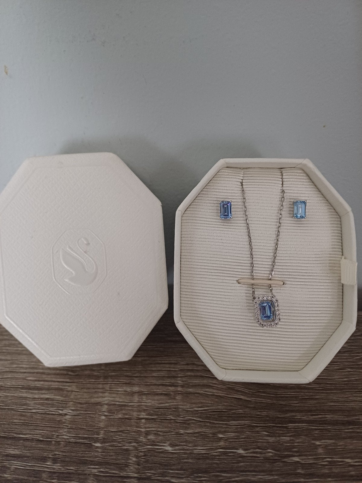 Swarovski set ketting + oorbellen, Ophalen of Verzenden, Zo goed als nieuw
