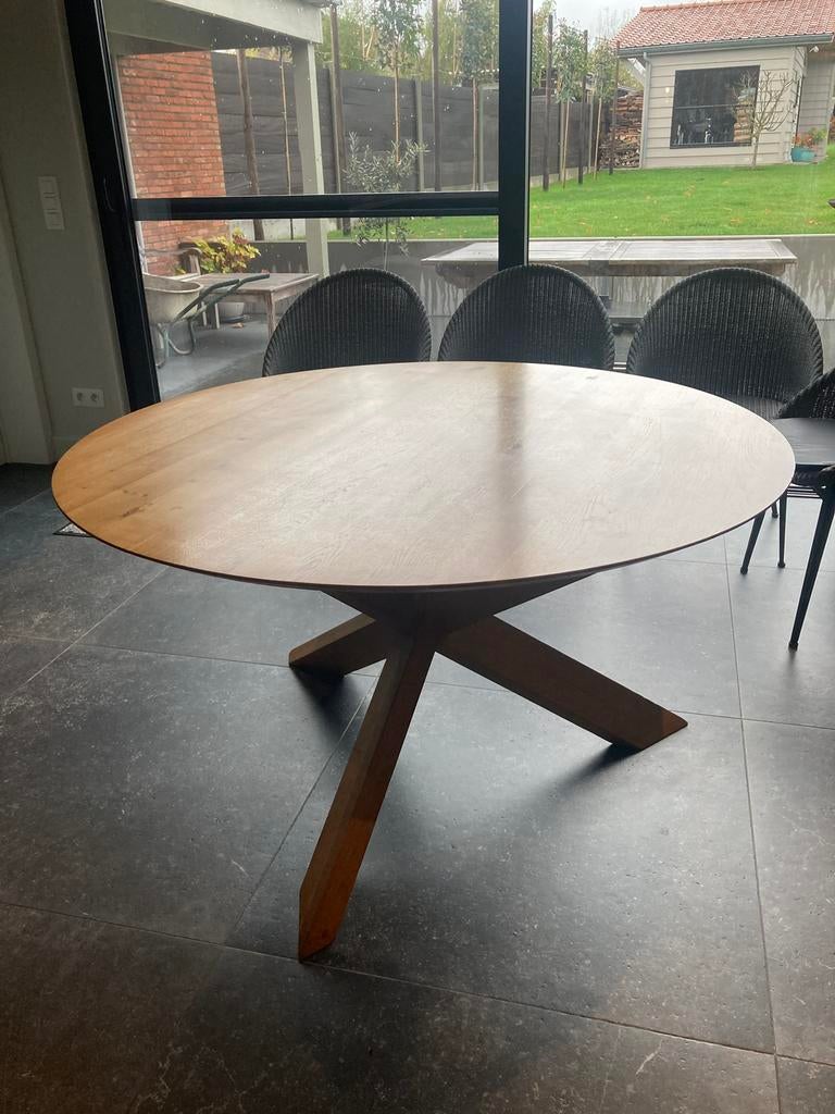 Table ronde Ethnicraft 136 cm, Enlèvement, Comme neuf