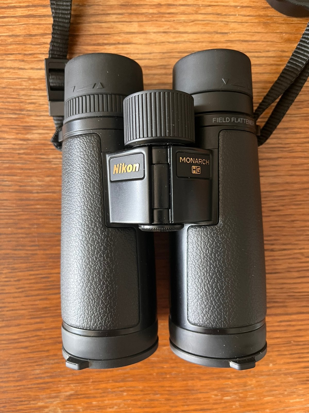 Jumelles Nikon Monarch HG 10*42, Audio, Tv en Foto, Optische apparatuur | Verrekijkers, Ophalen, Zo goed als nieuw, 8 tot 12x