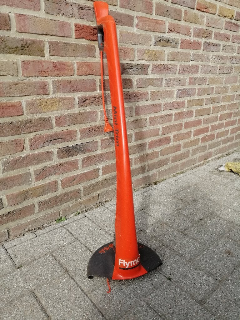 Elektrische kantensnijder Flymo, Ophalen, Gebruikt, 10 tot 30 cm, Elektrisch