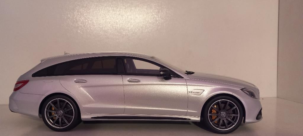 1/18 Mercedes CLS 63 AMG X218 Shooting Brake 2014 GT Spirit, Enlèvement, Neuf, Voiture, Autres marques