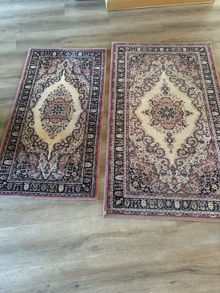 2 geweven tapijten, Huis en Inrichting, Stoffering | Tapijten en Vloerkleden, Ophalen, Roze