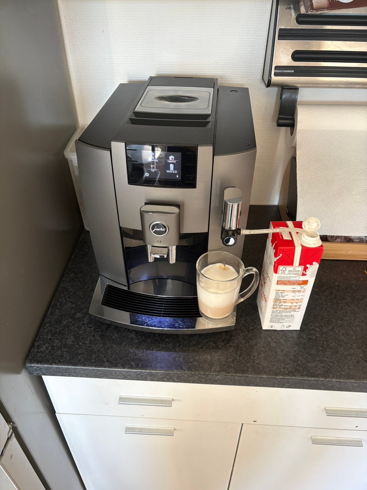 Jura E8, Electroménager, Machine à espresso, Enlèvement, Tuyau à Vapeur, Café moulu
