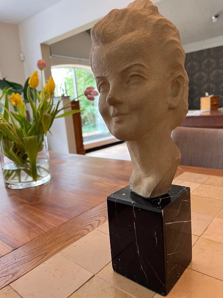 Decoratief en mooi op marmeren blok., Ophalen, Gebruikt