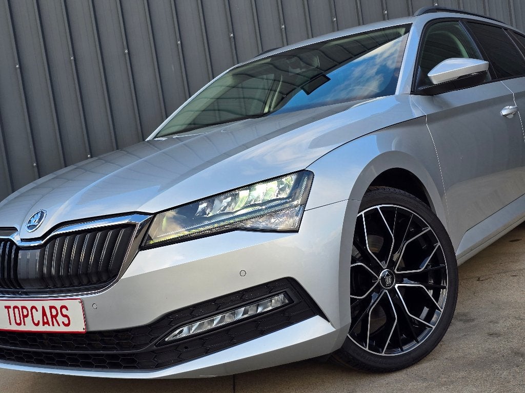 ✔  SKODA SUPERB 1.5TSI Amb Combi 2021 Euro6d❕ LED, Apps,.., Autos, Argent ou Gris, Achat, Entreprise, Boîte manuelle