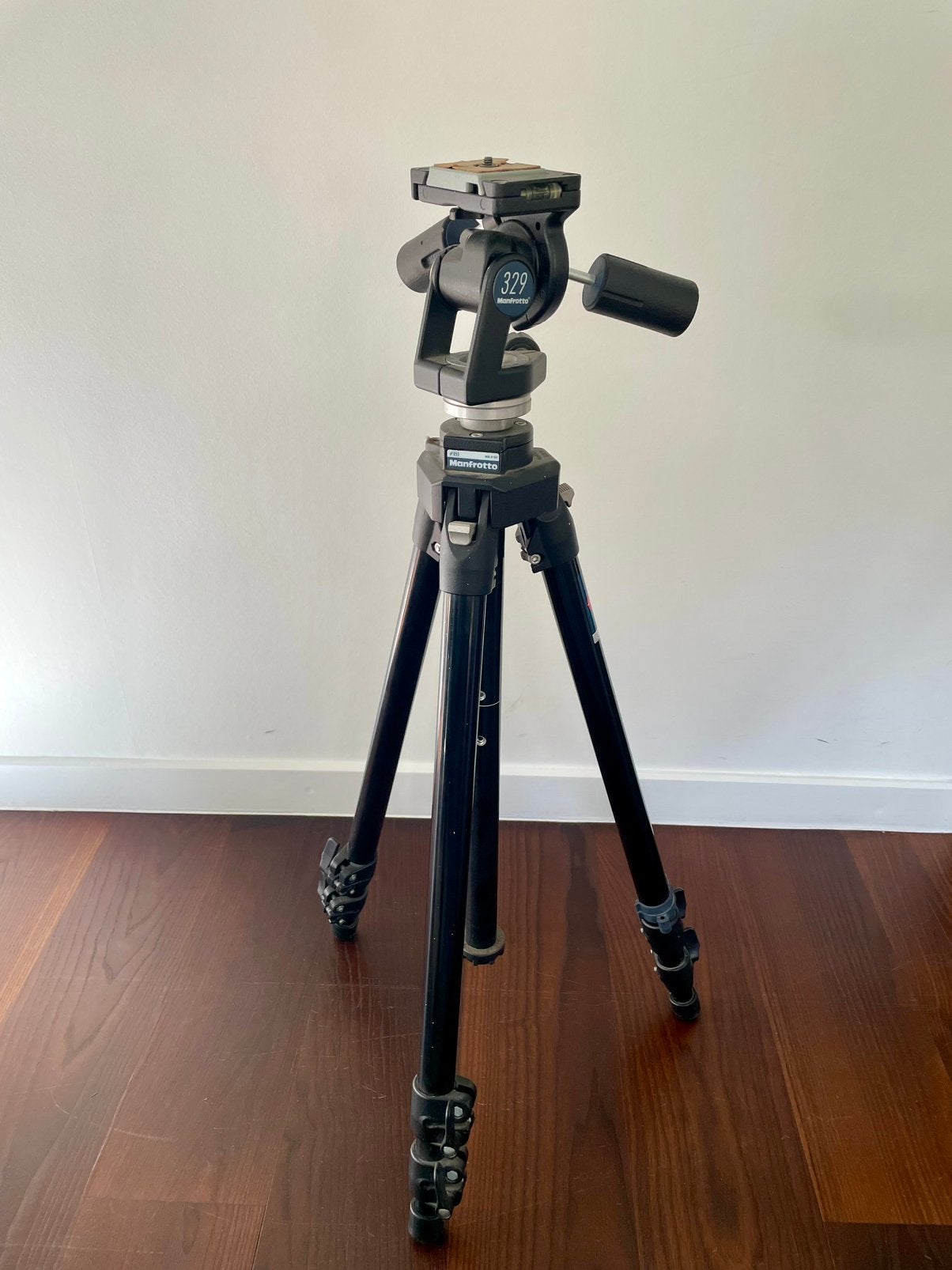 Manfrotto statief met drieweg balhoofd, Audio, Tv en Foto, Ophalen, Driepoot, Zo goed als nieuw, 175 cm of meer
