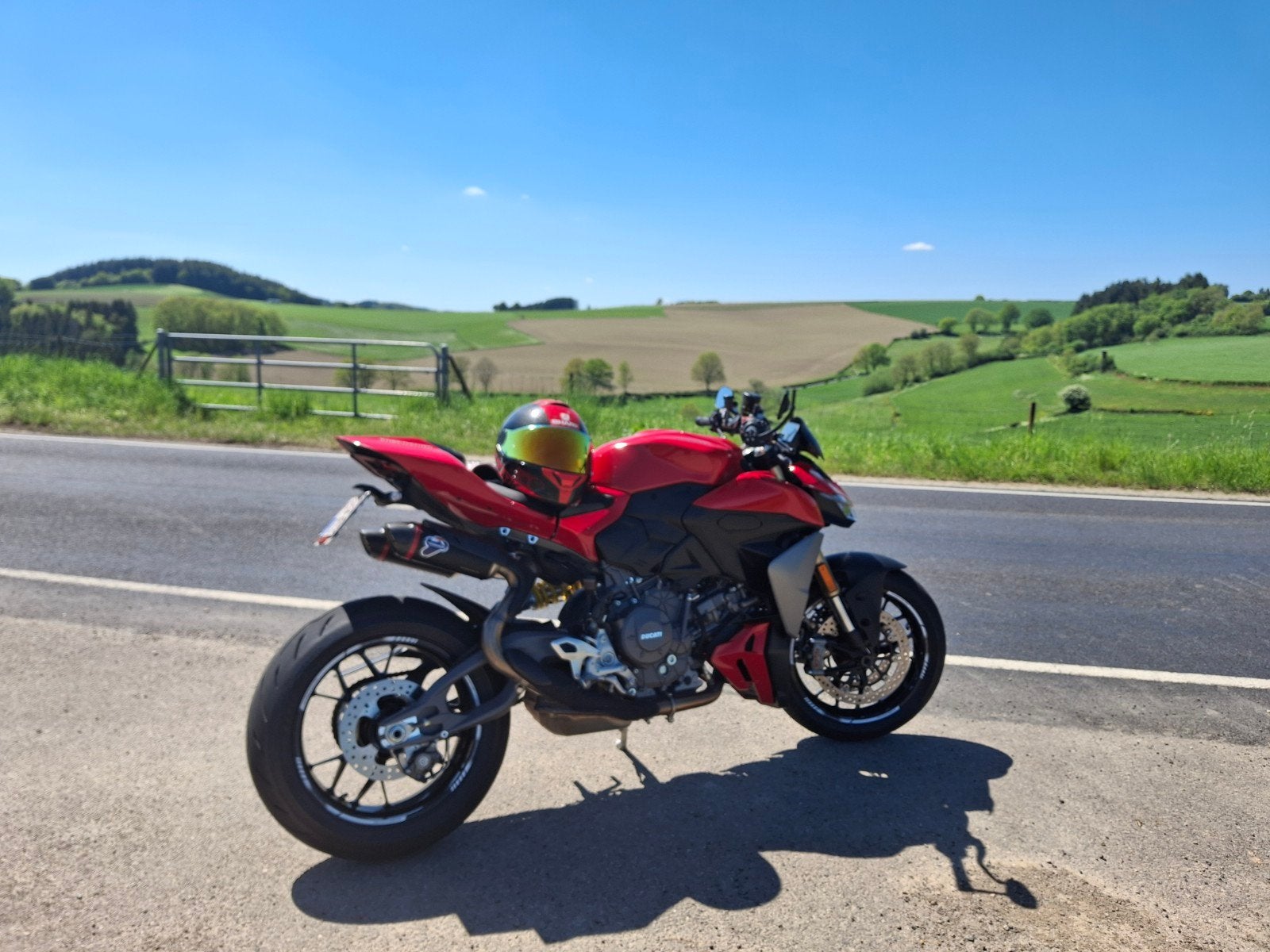 Ducati Streefighter V2 2025, Particulier