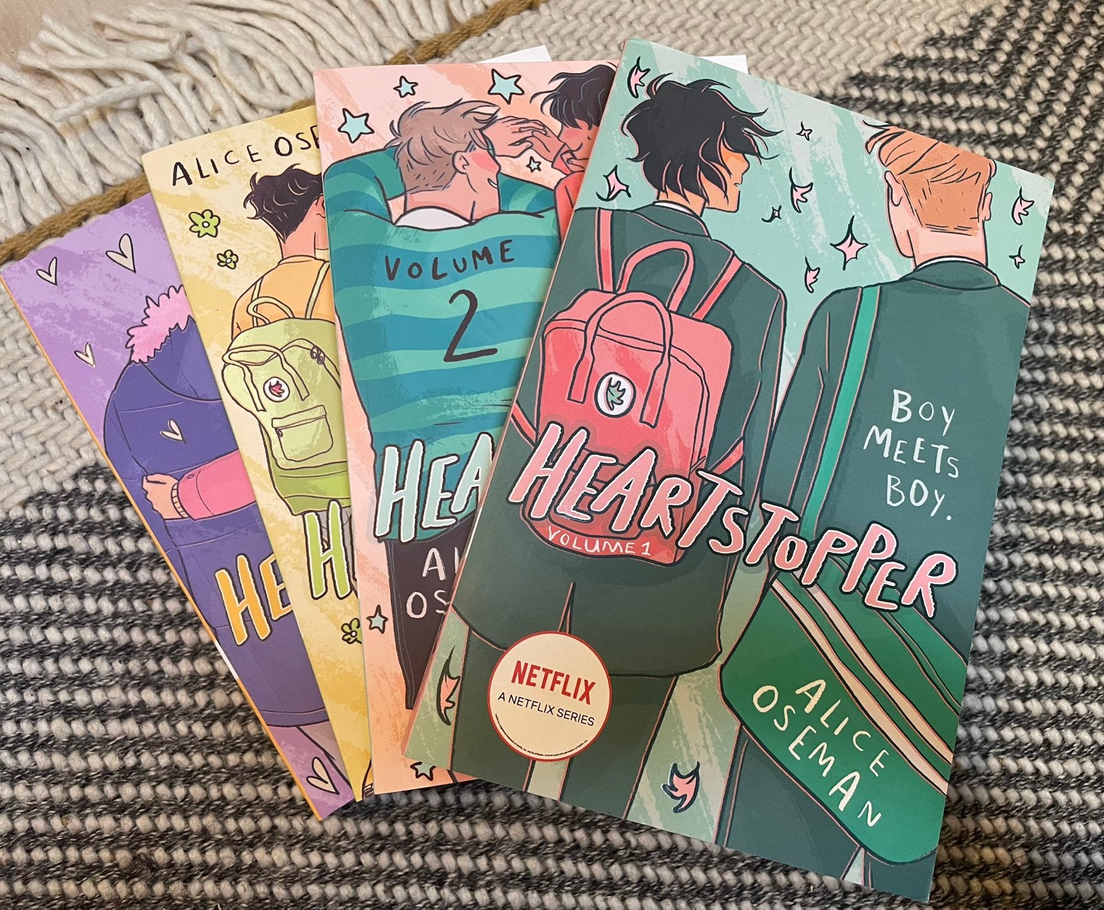Alice Oseman - Heartstopper Volume 1,2,3,4, Meerdere comics, Ophalen, Nieuw
