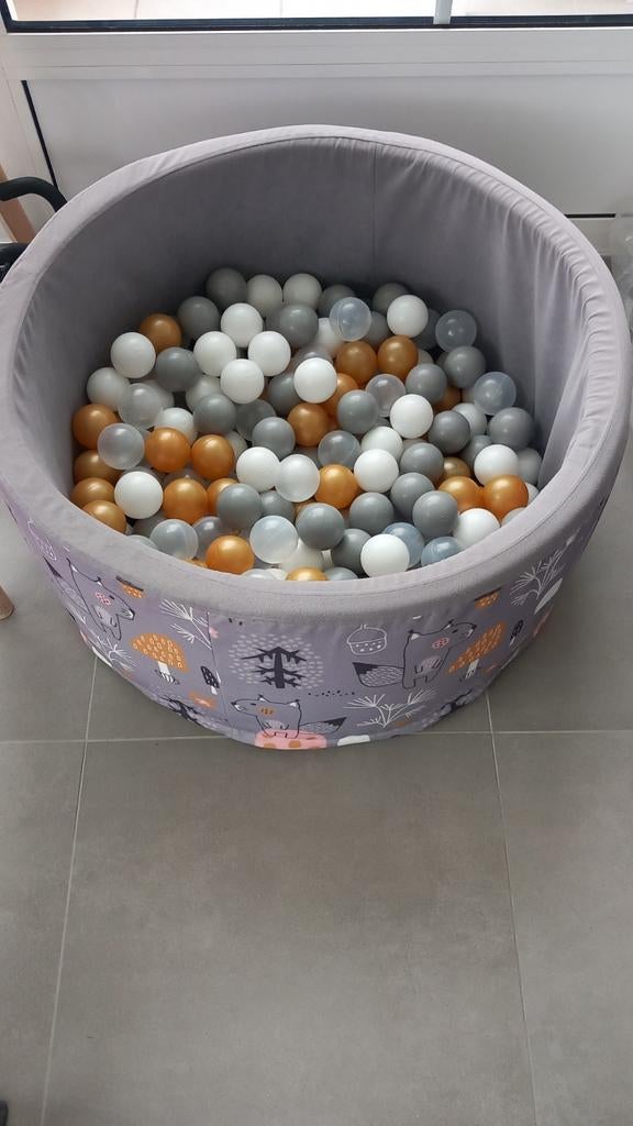 Ballenbad voor kinderen, Ophalen
