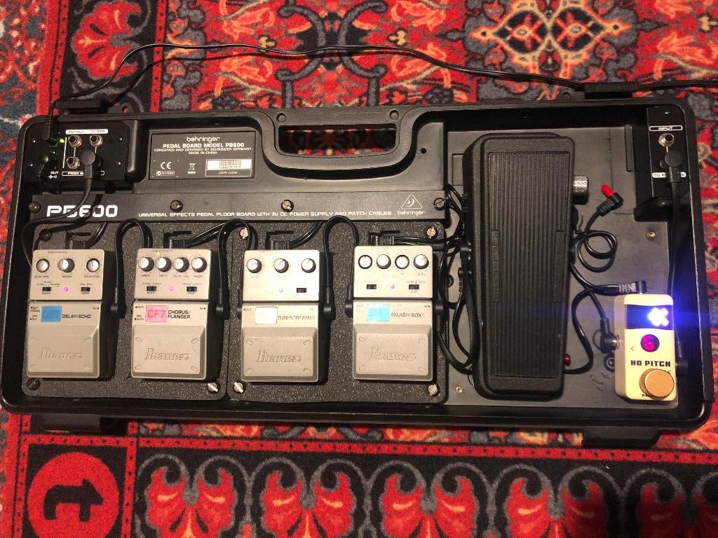 PEDALBOARD+ 4X IBANEZ + TUNER + CRY BABY WAH 535Q + POWER SU, Ophalen of Verzenden, Gebruikt, Delay of Echo