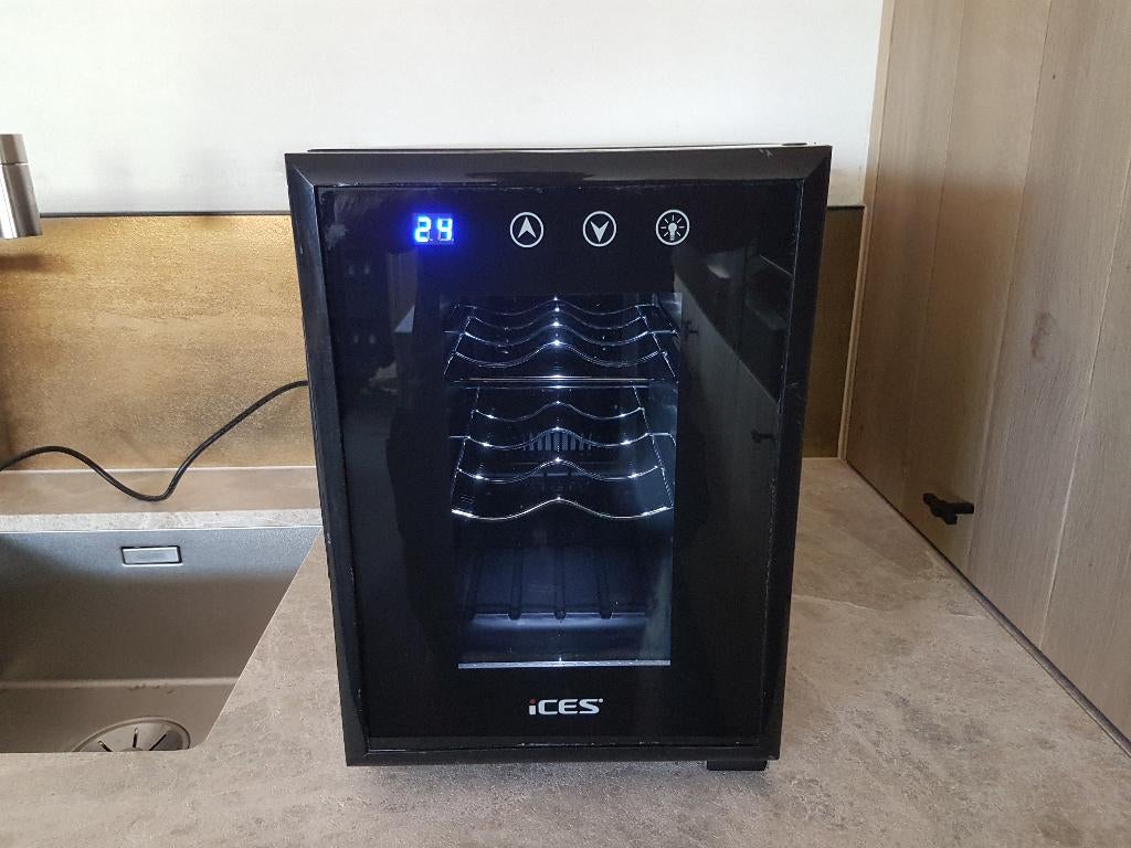 wijnkoeler flessen koelkast ices, Elektronische apparatuur, Koelkasten en IJskasten, Ophalen, Zonder vriesvak, Energieklasse A of zuiniger