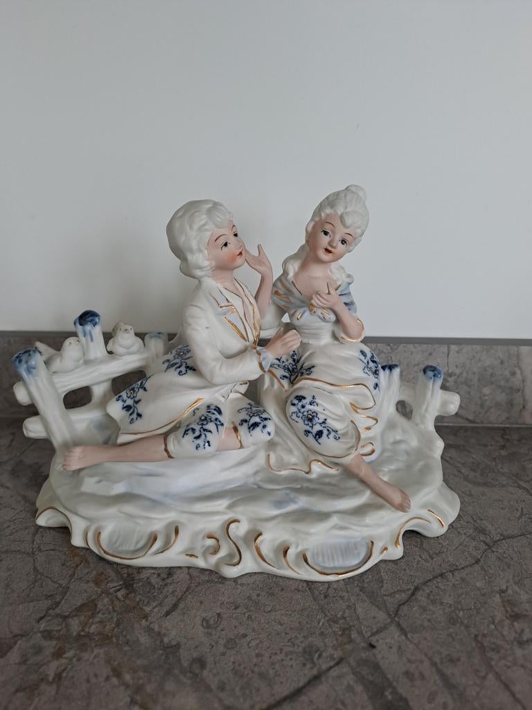 Twee meisjes in het veld., Ophalen
