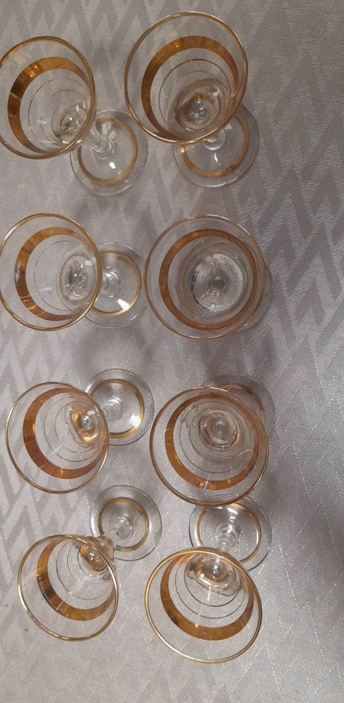 8 antieke likeurglaasjes op voet met vergulde banden., Antiek en Kunst, Ophalen of Verzenden