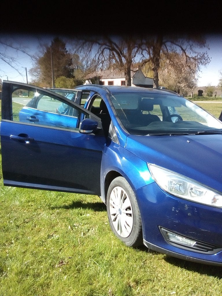ford focus break, Autos, Ford, Particulier, Focus, ABS, Airbags, Alarme, Climatisation automatique, Bluetooth, Ordinateur de bord