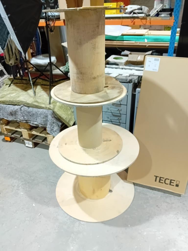 Gratis houten haspels., Ophalen