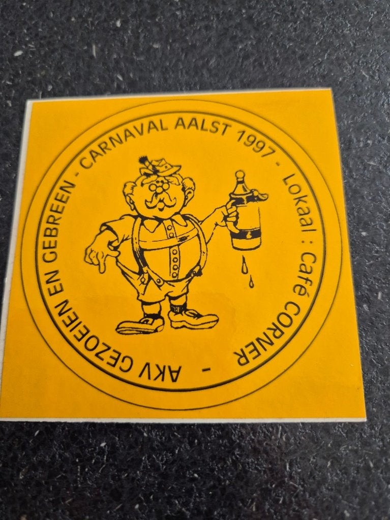 Carnaval Aalst sticker AKV Gezoeien en gebreen 1997, Verzamelen, Ophalen of Verzenden