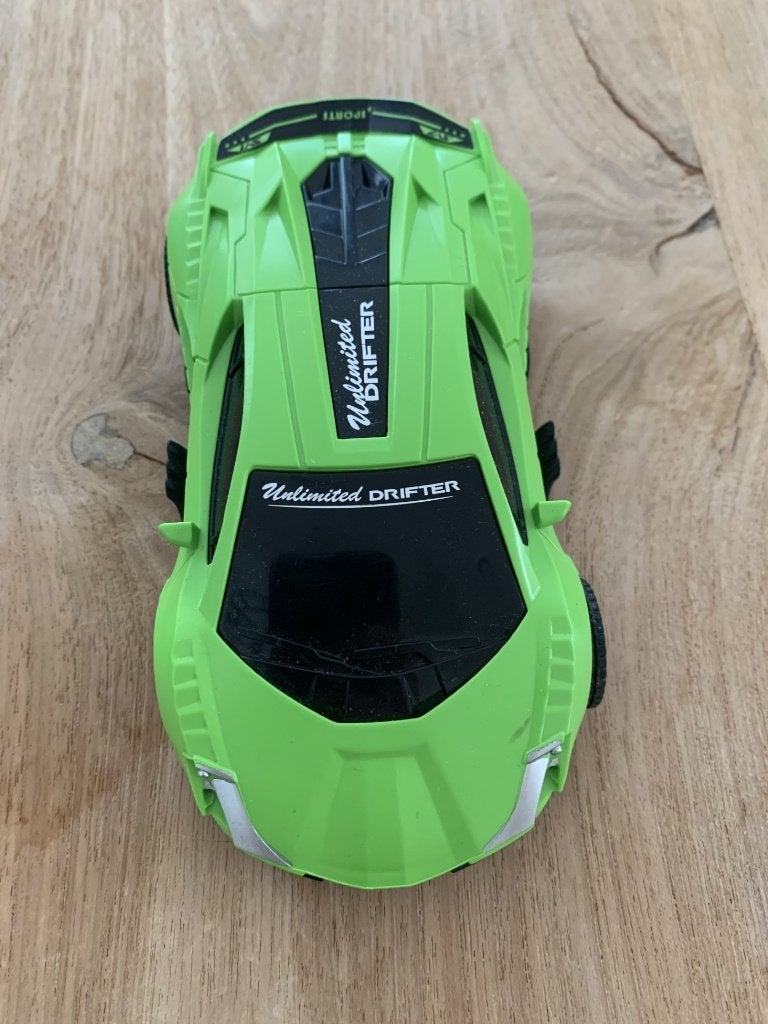 Groene speelgoedauto Unlimited Drifter, Ophalen