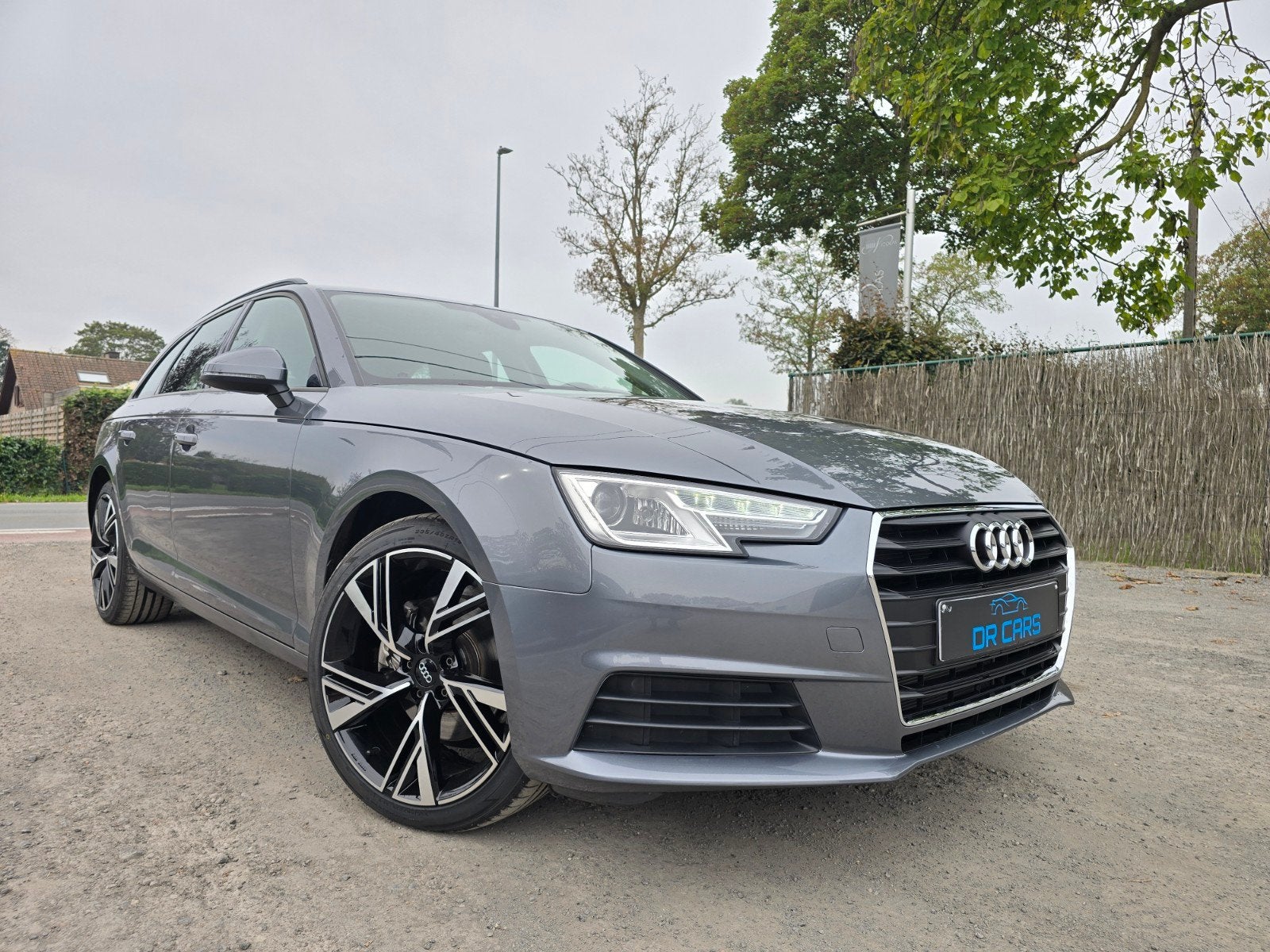 Audi A4 Avant 2.0Tdi Ultra//Xénon-Led//Navi/Pdc//Cruise, Autos, 90 kW, Achat, Euro 6, Boîte manuelle