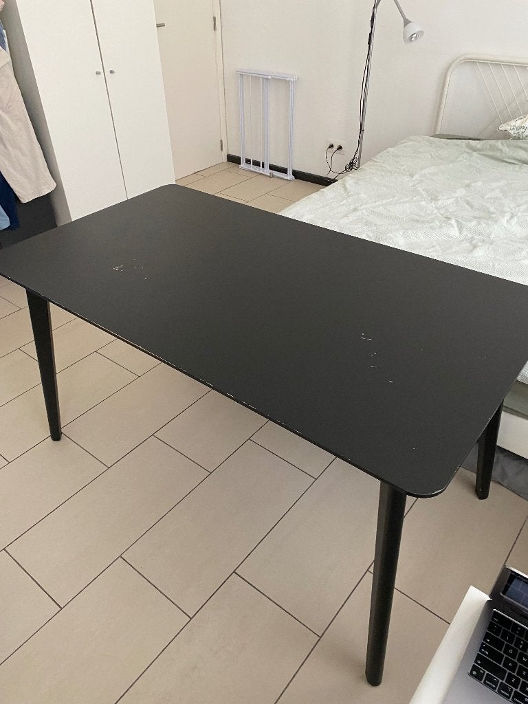 Table IKEA LISABO, 100 à 150 cm, Jusqu'à deux personnes, Enlèvement, Utilisé