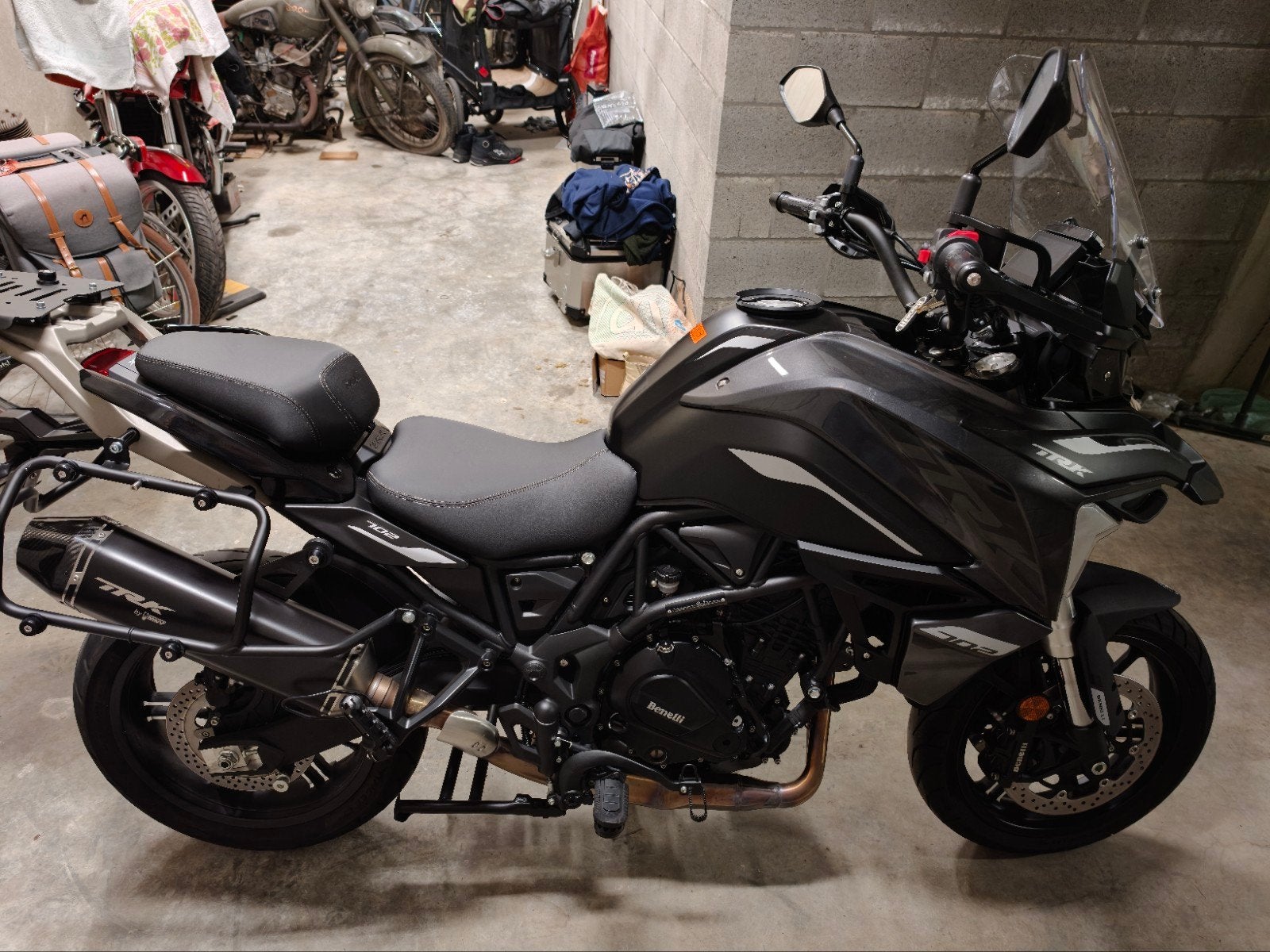 Benelli TRK 702 + koffers, Motoren, Motoren | Benelli, Particulier