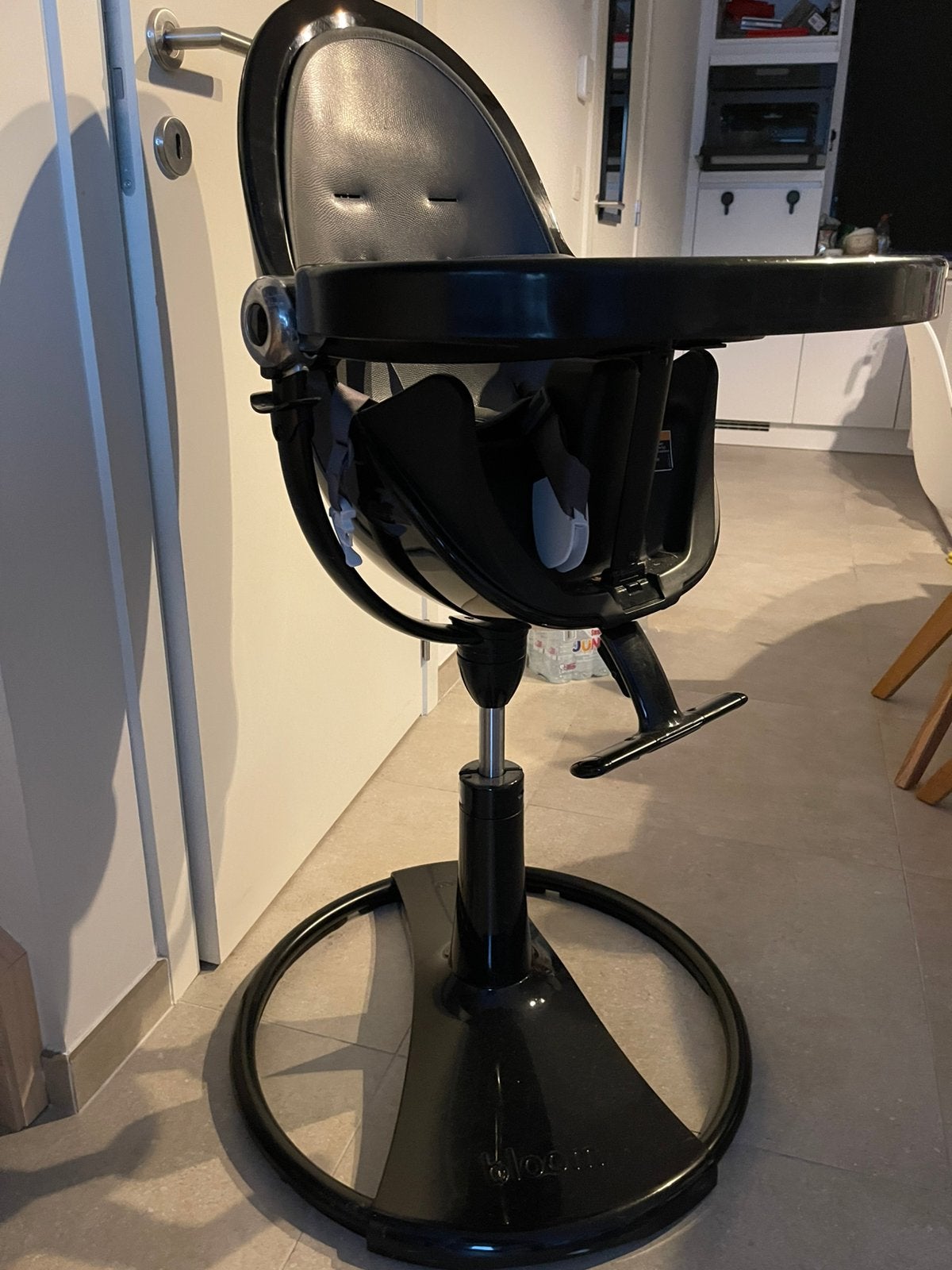 Bloom Fresco design kinderstoel zwart – verstelbaar, Kinderen en Baby's, Kinderstoelen, Ophalen, Meegroeistoel, Afneembaar eetblad
