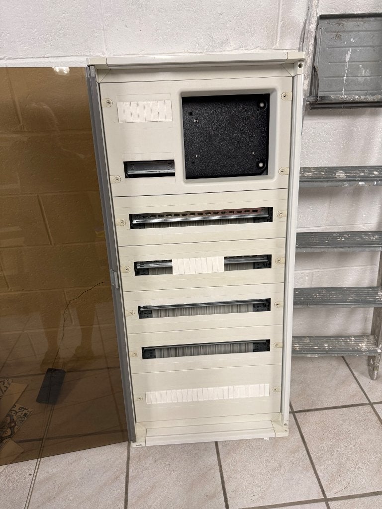 Tableau électrique Legrand xl 160, Enlèvement, Utilisé, Autres marques, Tableau électrique