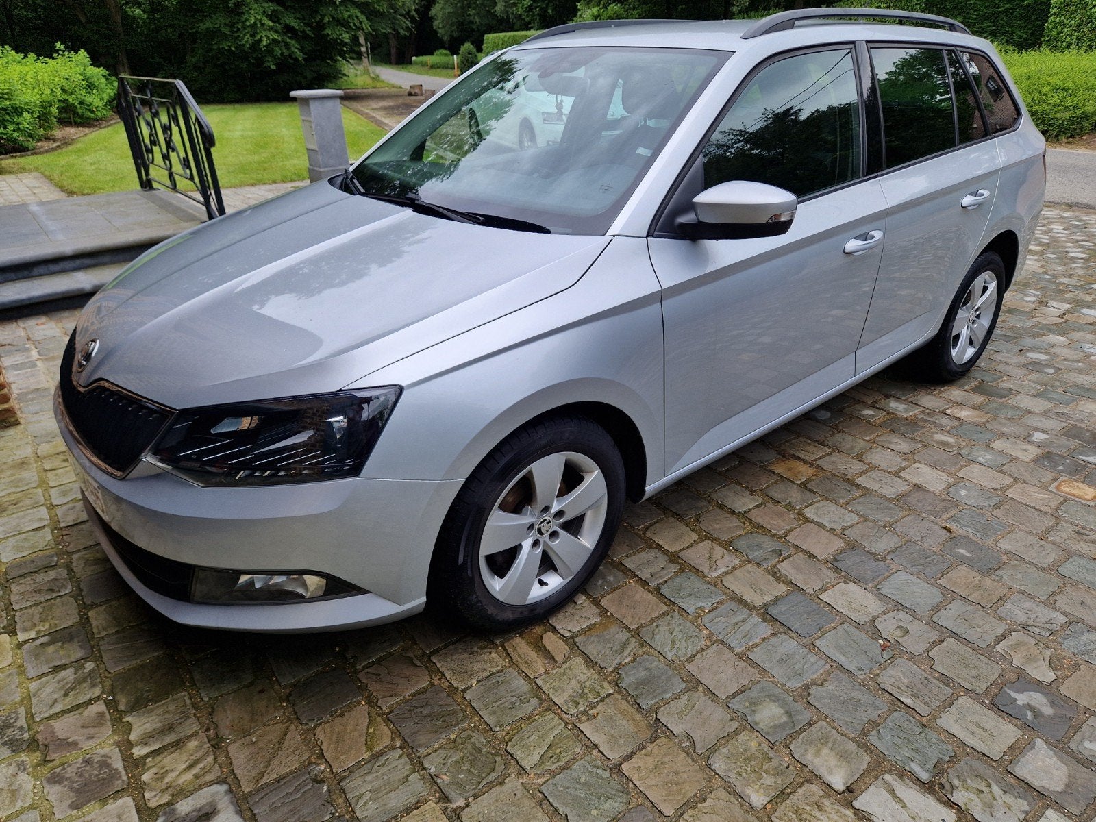 Skoda Fabia, Autos, Argent ou Gris, Achat, Euro 6, 3 places