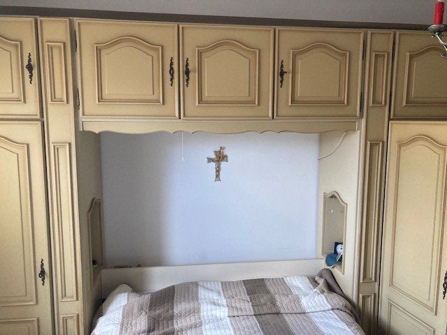 slaapkamer met bed en kasten, Enlèvement ou Envoi