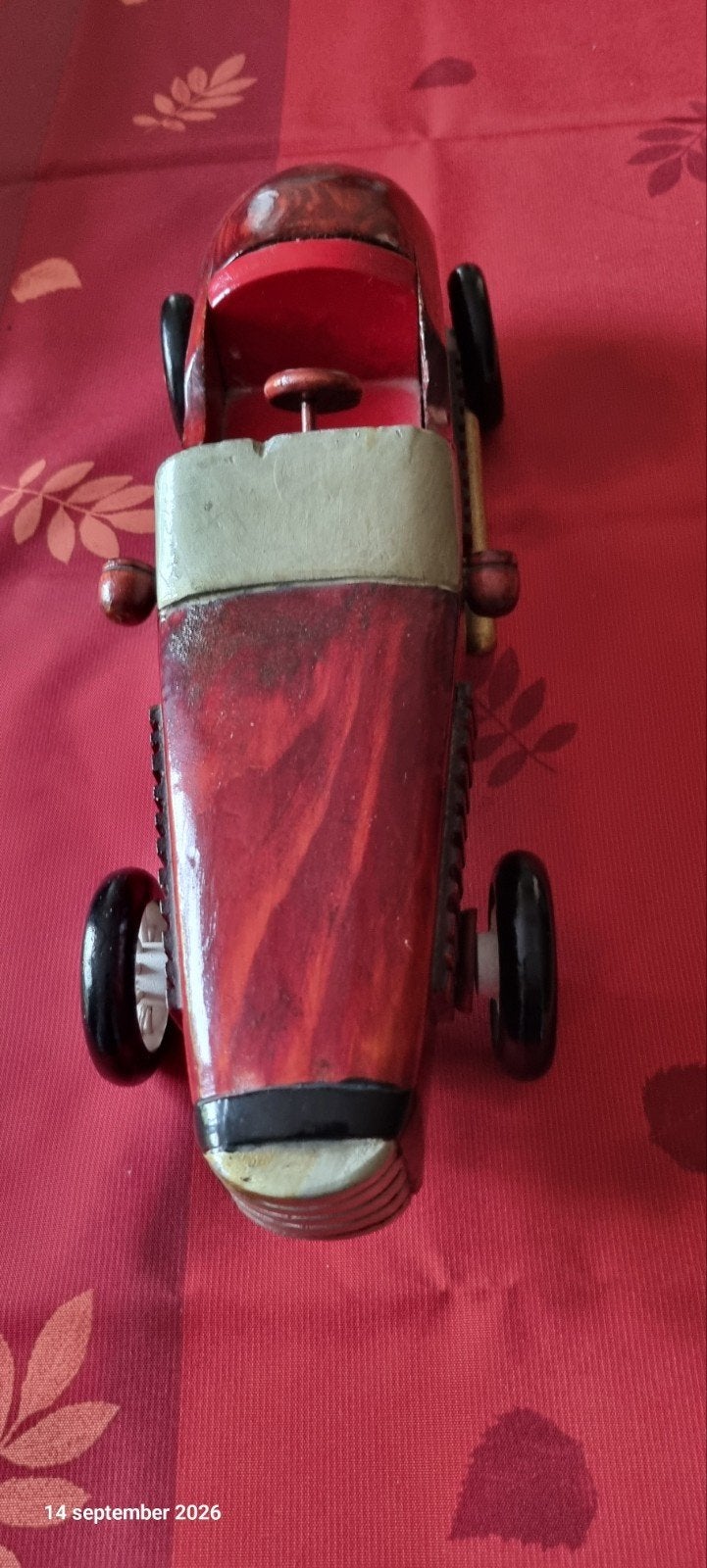 Voiture de sport miniature en bois, Enlèvement, Comme neuf, Voiture