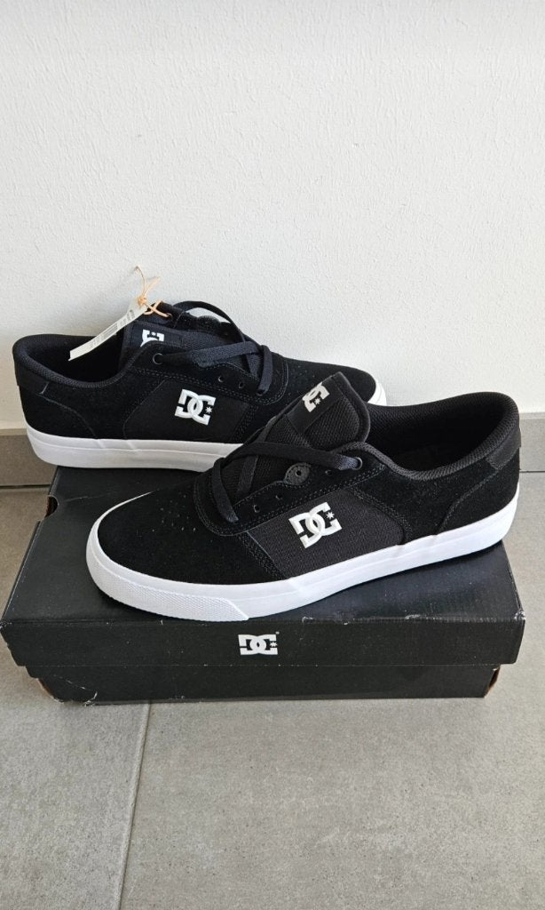 Chaussures de skate DC neuves, Neuf, Enlèvement ou Envoi, DC, Baskets